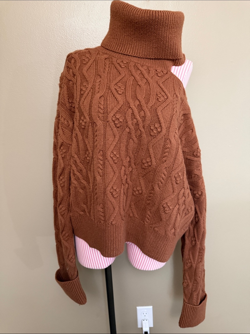 NWT PAIGE Wool Blend Argan Oil Cropped Cable Knit Sweater  Cold Shoulder -